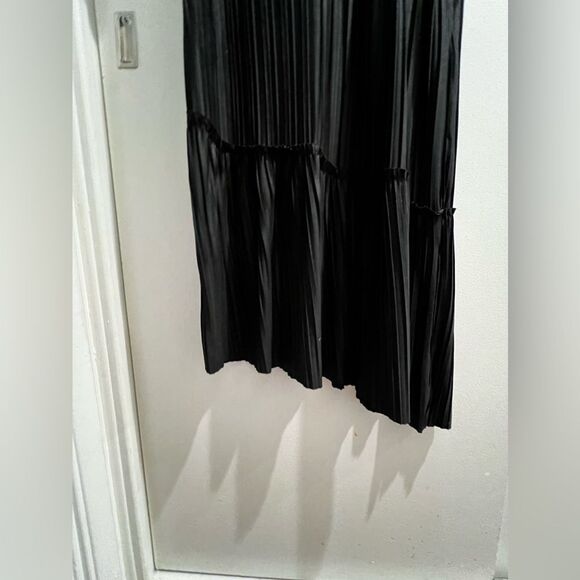 Asymmetrical Zara dress black size s Pleated Midi Dress - Picture 7 of 11